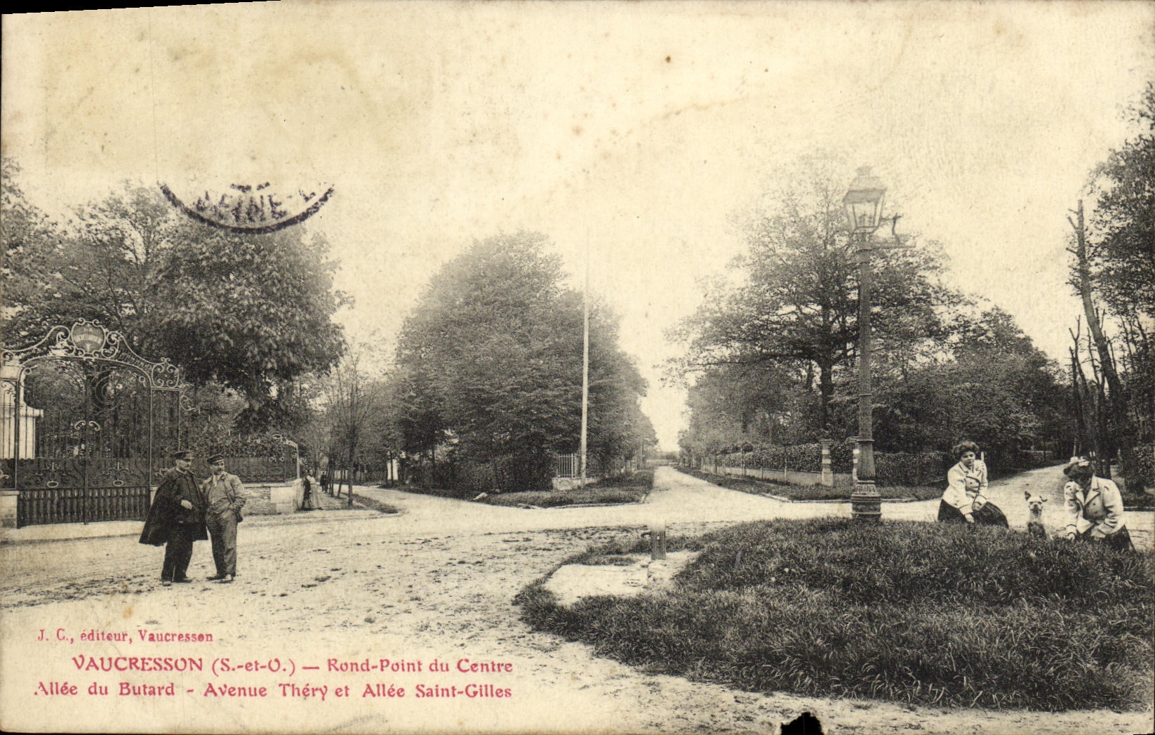 CPA Vaucresson Rend Point du Centre Allee du Butard Avenue Thery et allee Saint Gilles