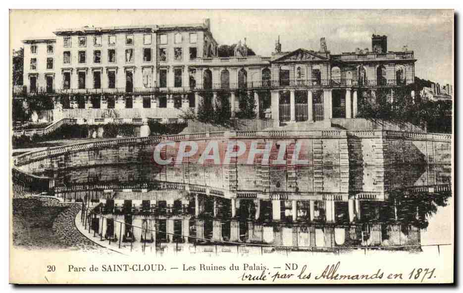 CPA Saint Cloud Les Ruines du Palais Militaria