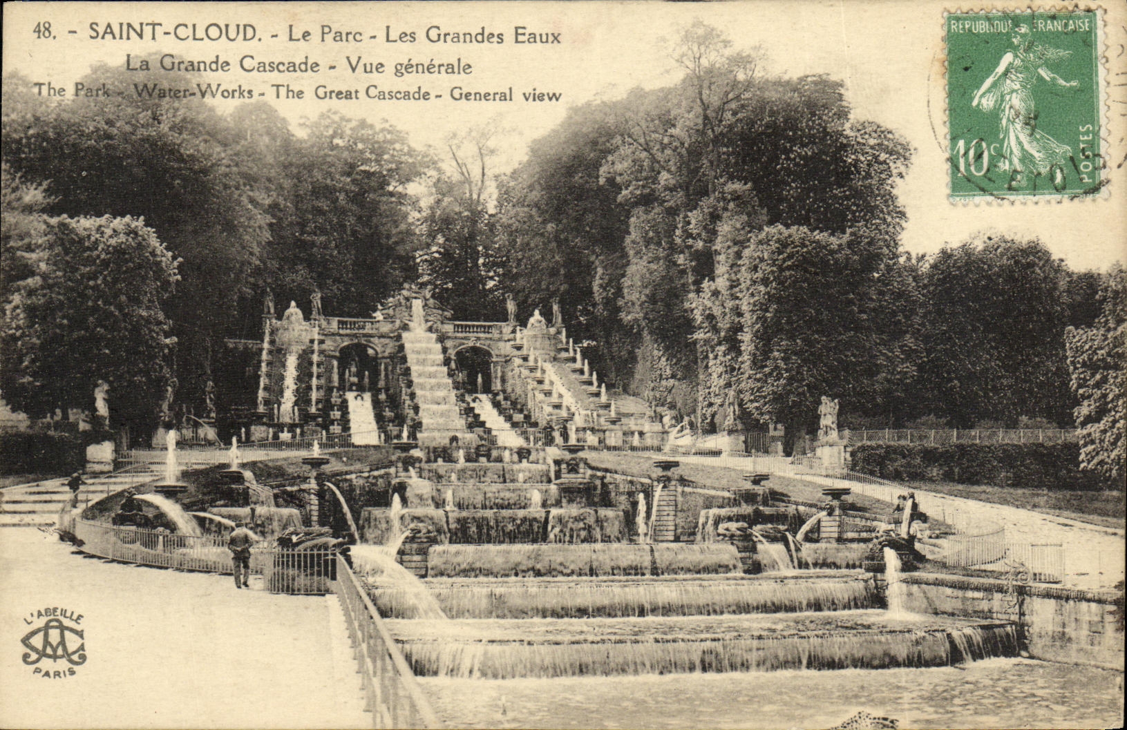 CPA Saint Cloud Le Parc Les Grandes Eaux Grande cascade Vue generale