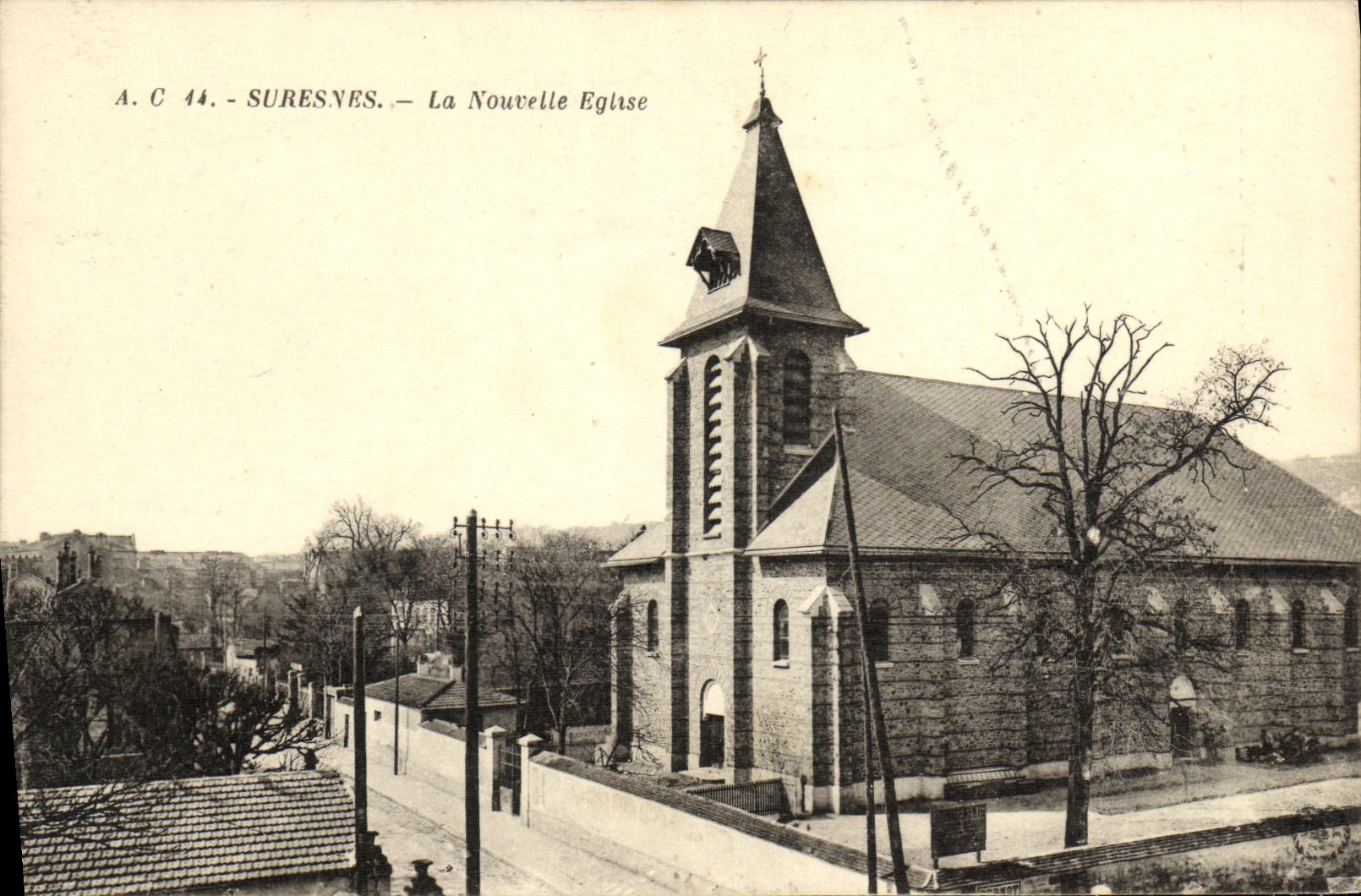 CPA Suresnes La Nouvelle Eglise