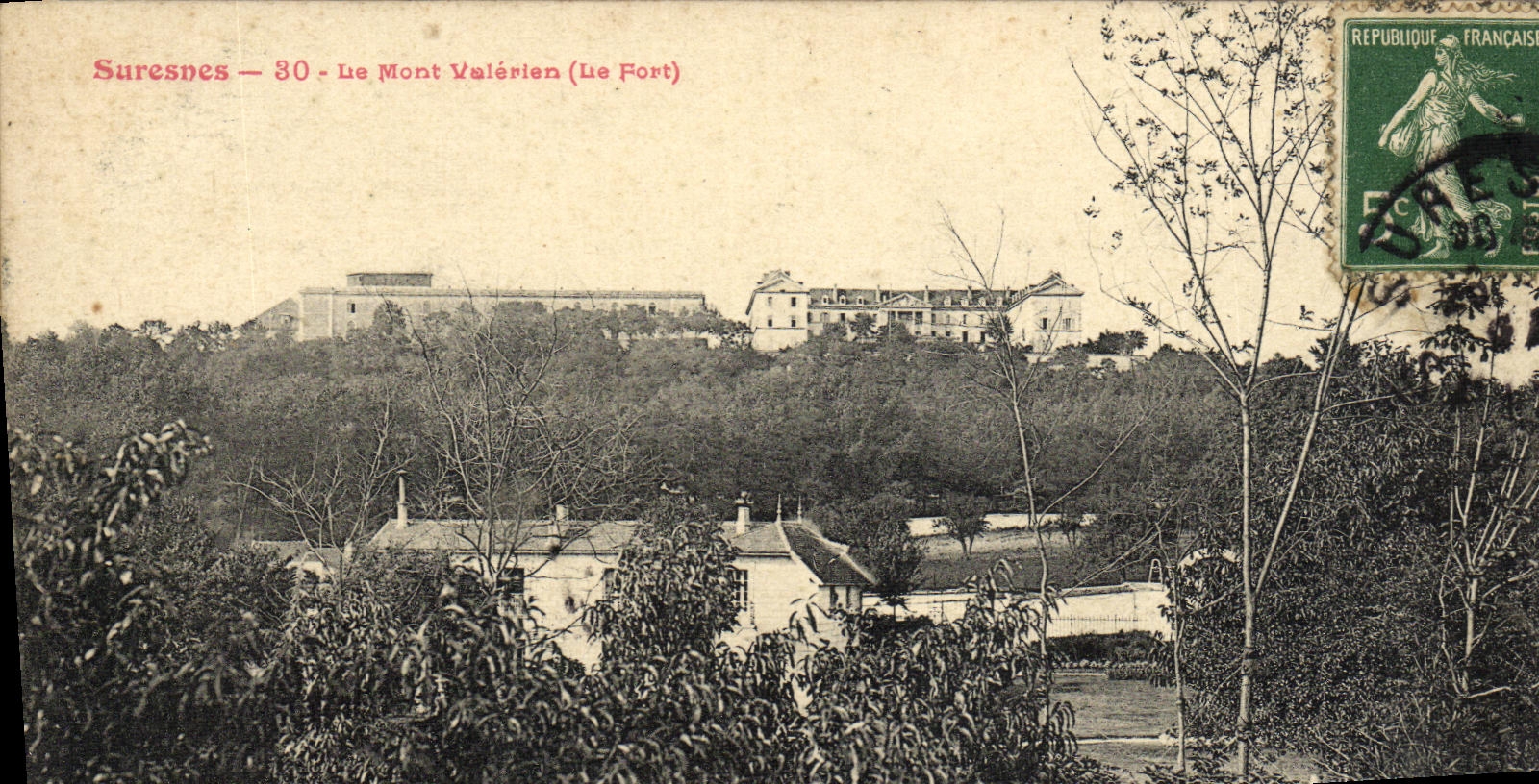 CPA Suresnes Le Mont Valerien Vue Generale
