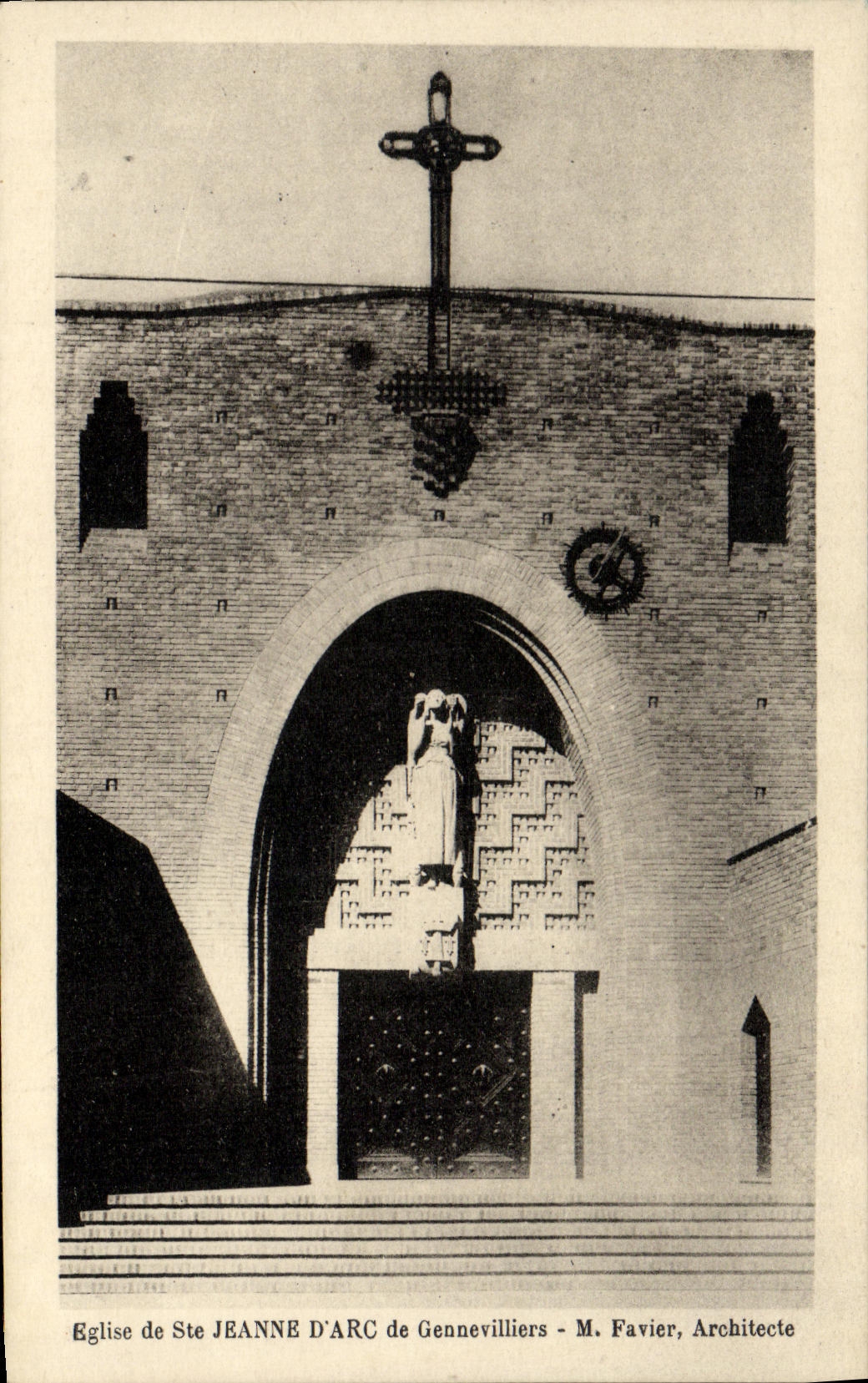 CPA Eglise de Ste Jeanne d Arc de Gennevilliers 