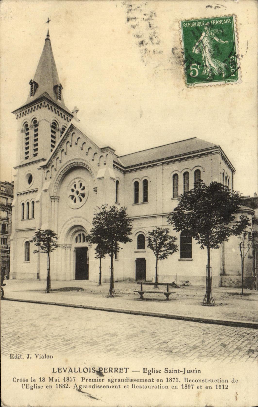 CPA Levallois Perret Eglise Saint Justin