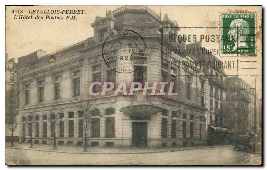 CPA Levallois Perret L Hotel des Postes