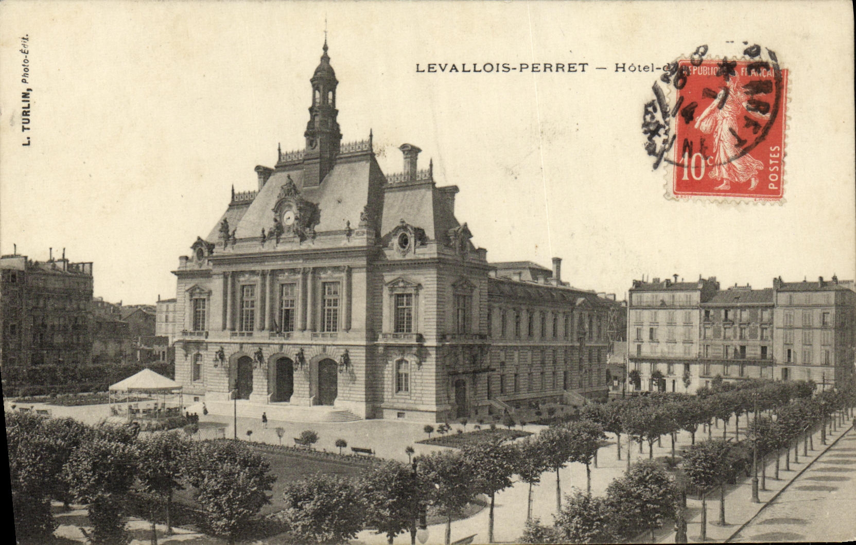 CPA Levallois Perret Hotel de Ville