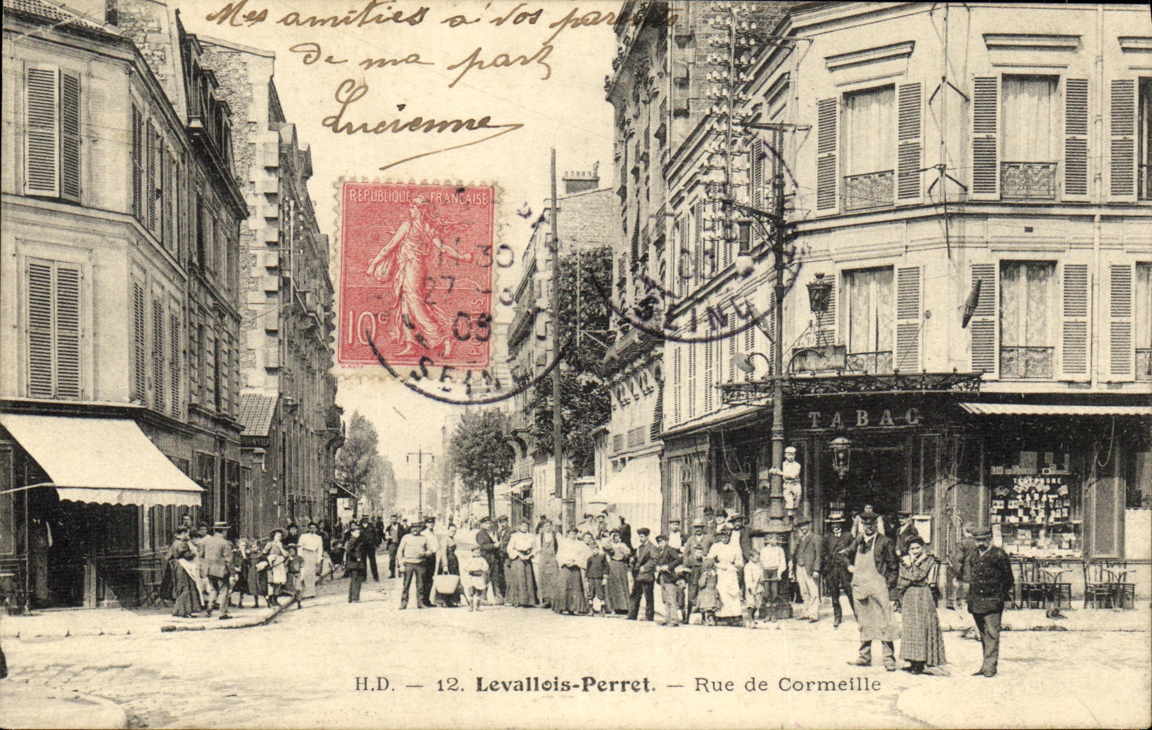 CPA Levallois Perret Rue de Cormeille Tabac