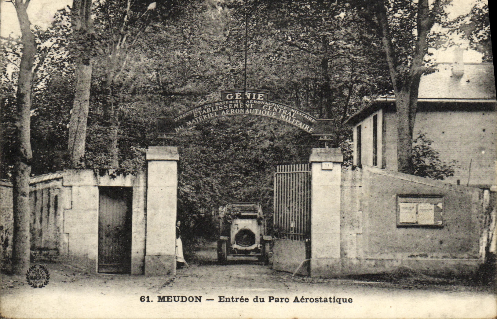 Meudon — Entrée du Parc Aérostatique — Établissement Central du Matériel Aéronautique Militaire