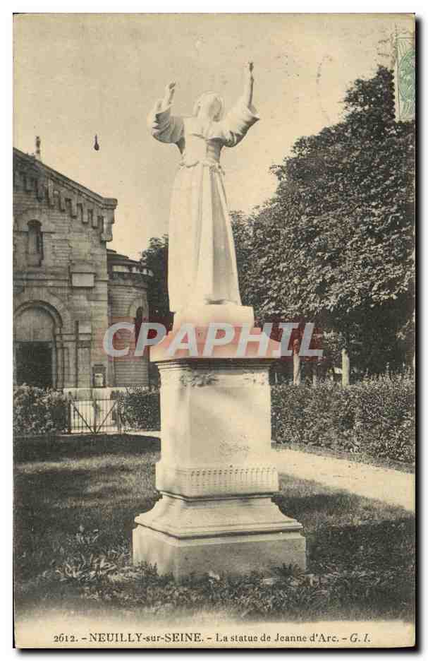 CPA Neuilly Sur Seine La Statue de Jeanne d Arc