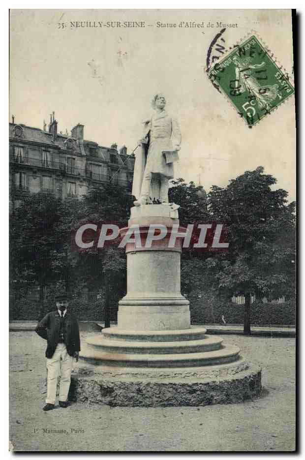 CPA Neuilly Sur Seine Statue d Alfred de Musset