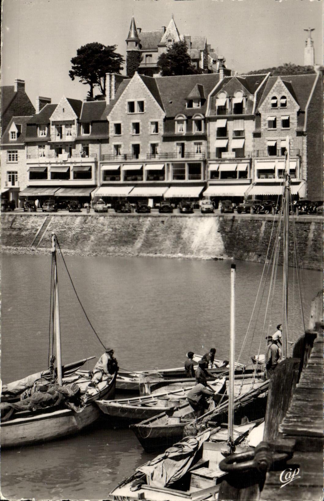 Cancalé - Les Quais vue de la Digue — éditeur Réal-Photo, n° 105