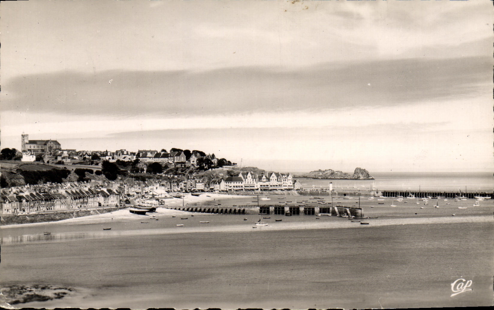 Cancale — Vue générale — Réal-Photo n°110