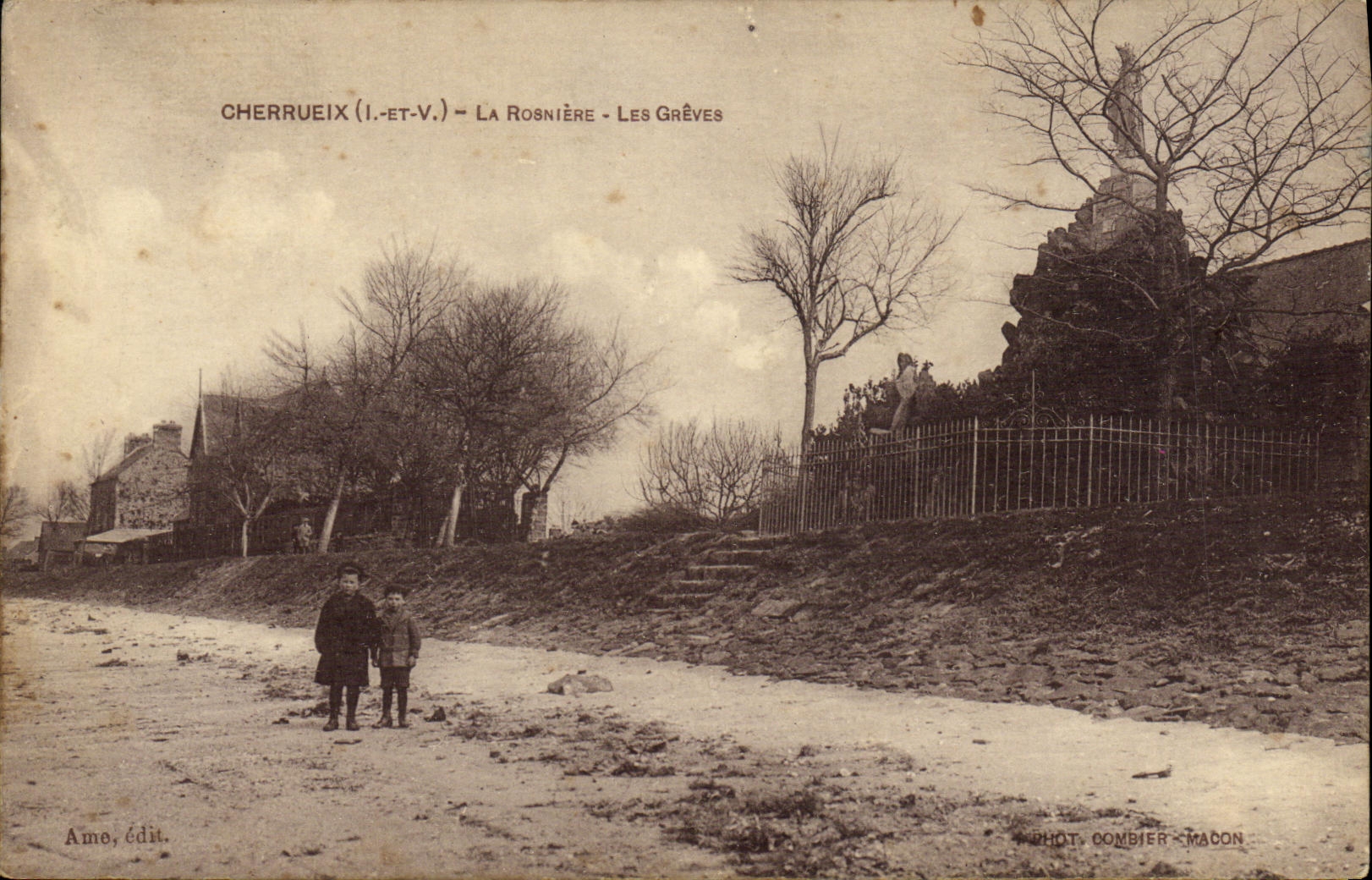 Cherrueix (I.-et-V.) — La Rosnière - Les Grèves — Phot. Combier - Macon