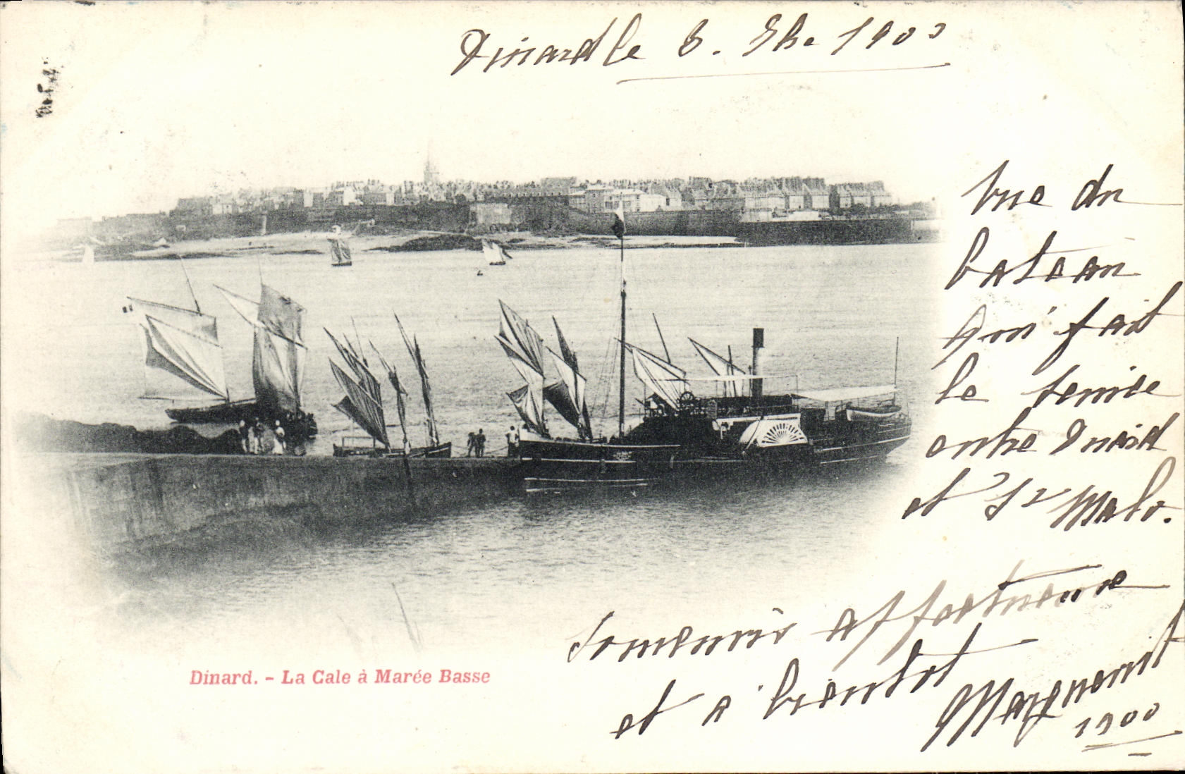 CPA Dinard La Cale a Maree Basse Bateaux