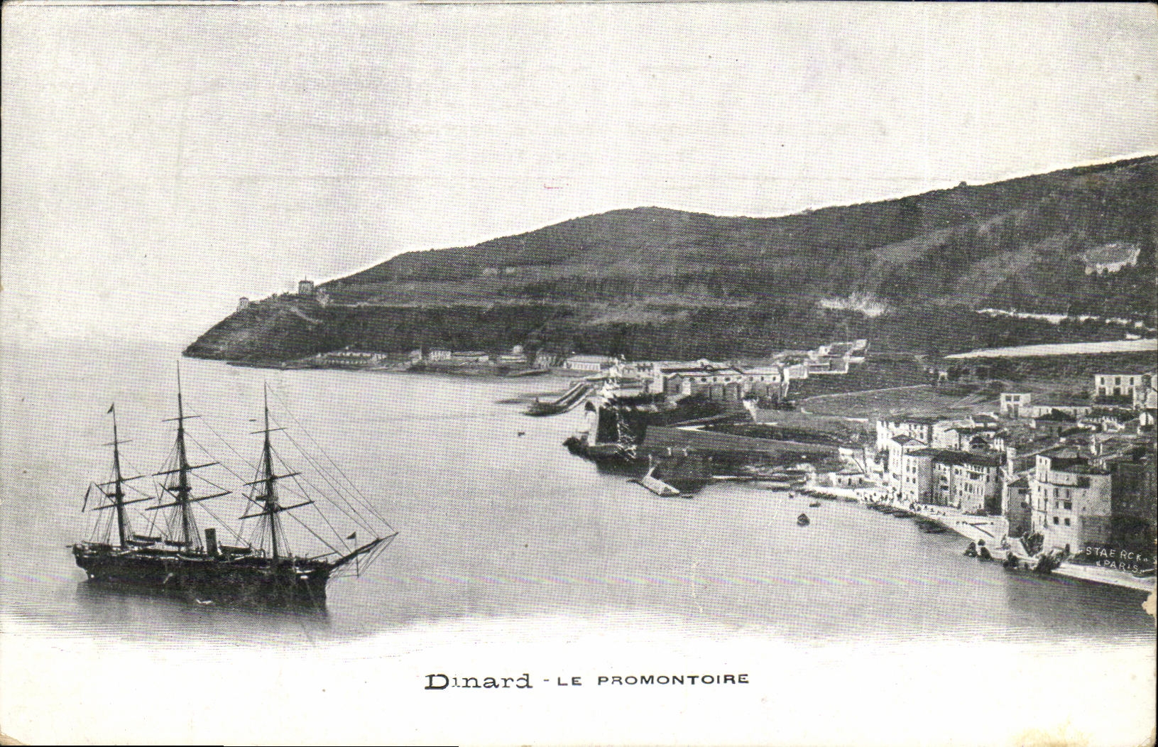 CPA Dinard Le promontoire Bateau Voilier 