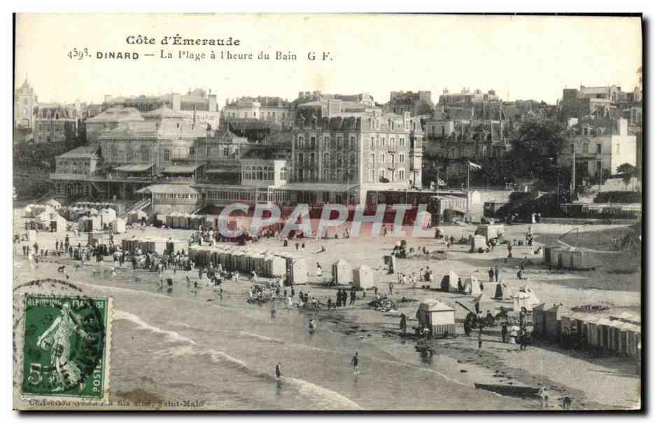 CPA Dinard La Plage a l heure du bain 