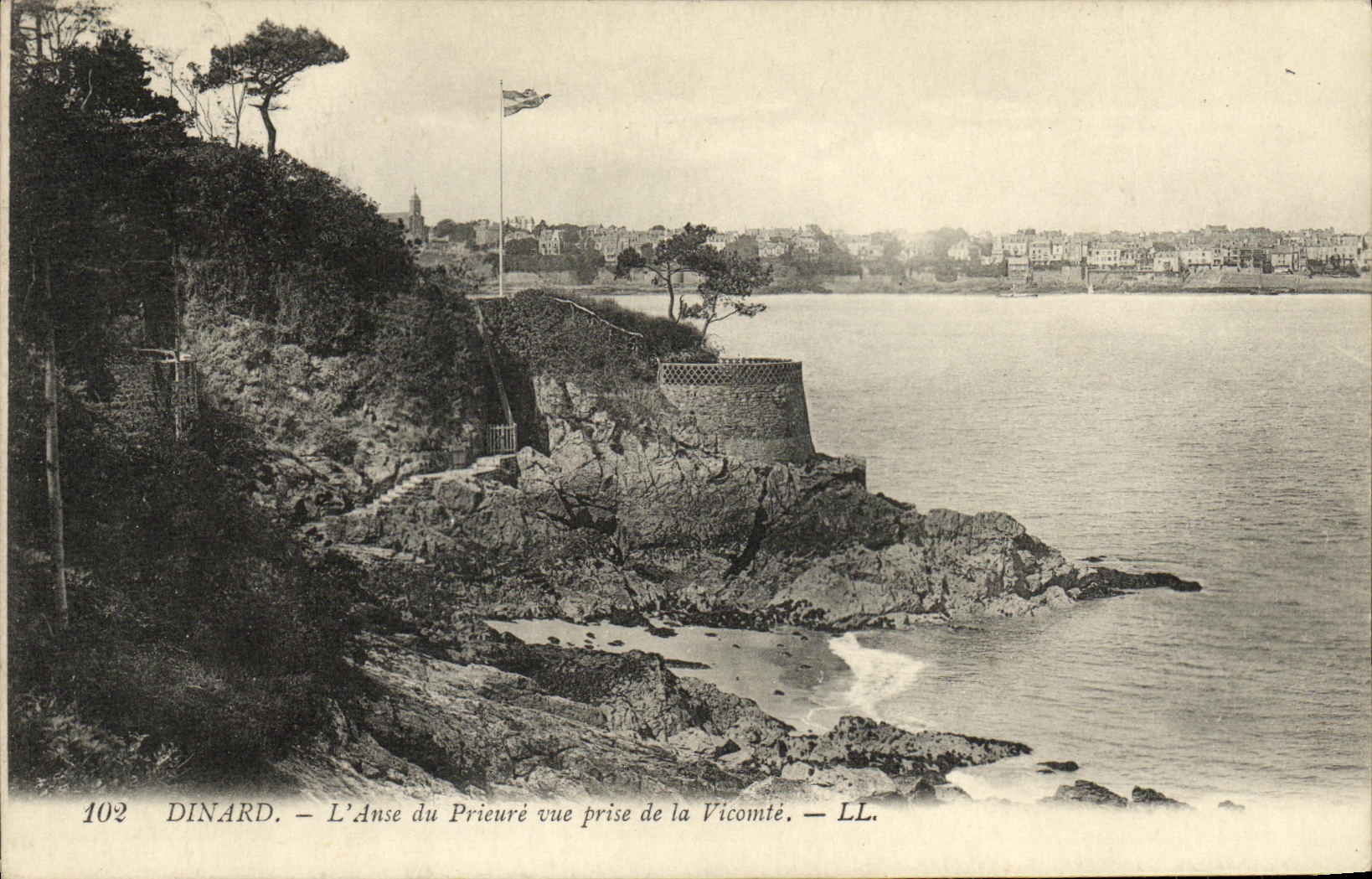 Dinard — L'Anse du Prieuré vue prise de la Vicomté — LL, n°102
