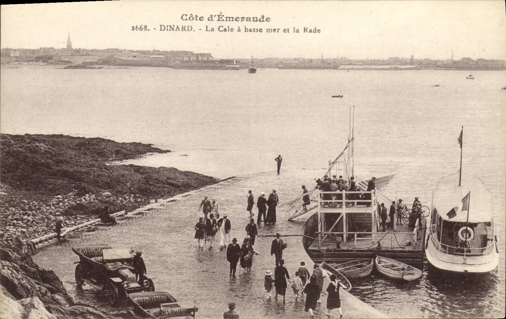 Dinard - La Cale à basse mer et la Rade — Côte d'Émeraude, n° 2668
