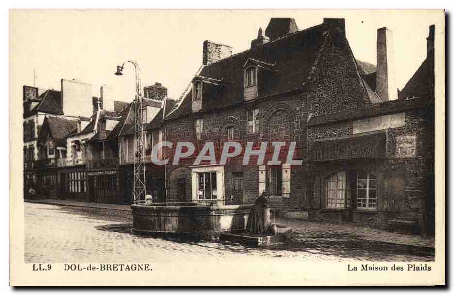 CPA Dol de Bretagne La Maison des Plaids