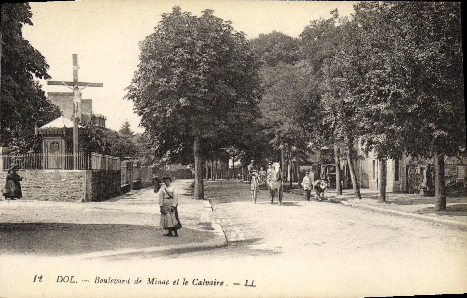 Dol - Boulevard de Minac et le Calvaire — Lévy Frères & Cie, Paris