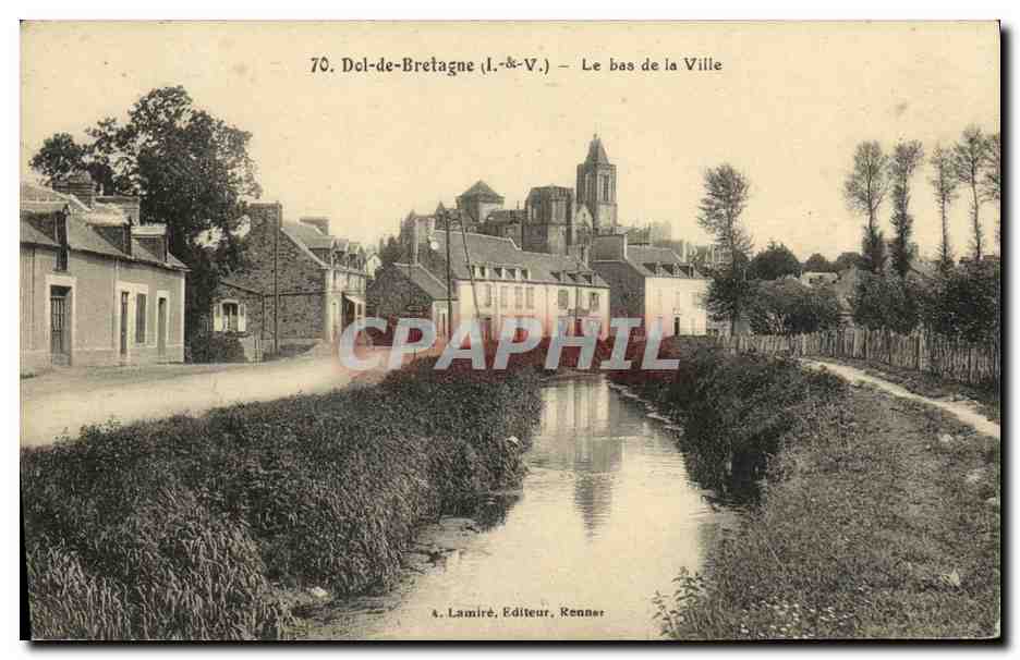 CPA Dol de Bretagne Le Bas de la Ville