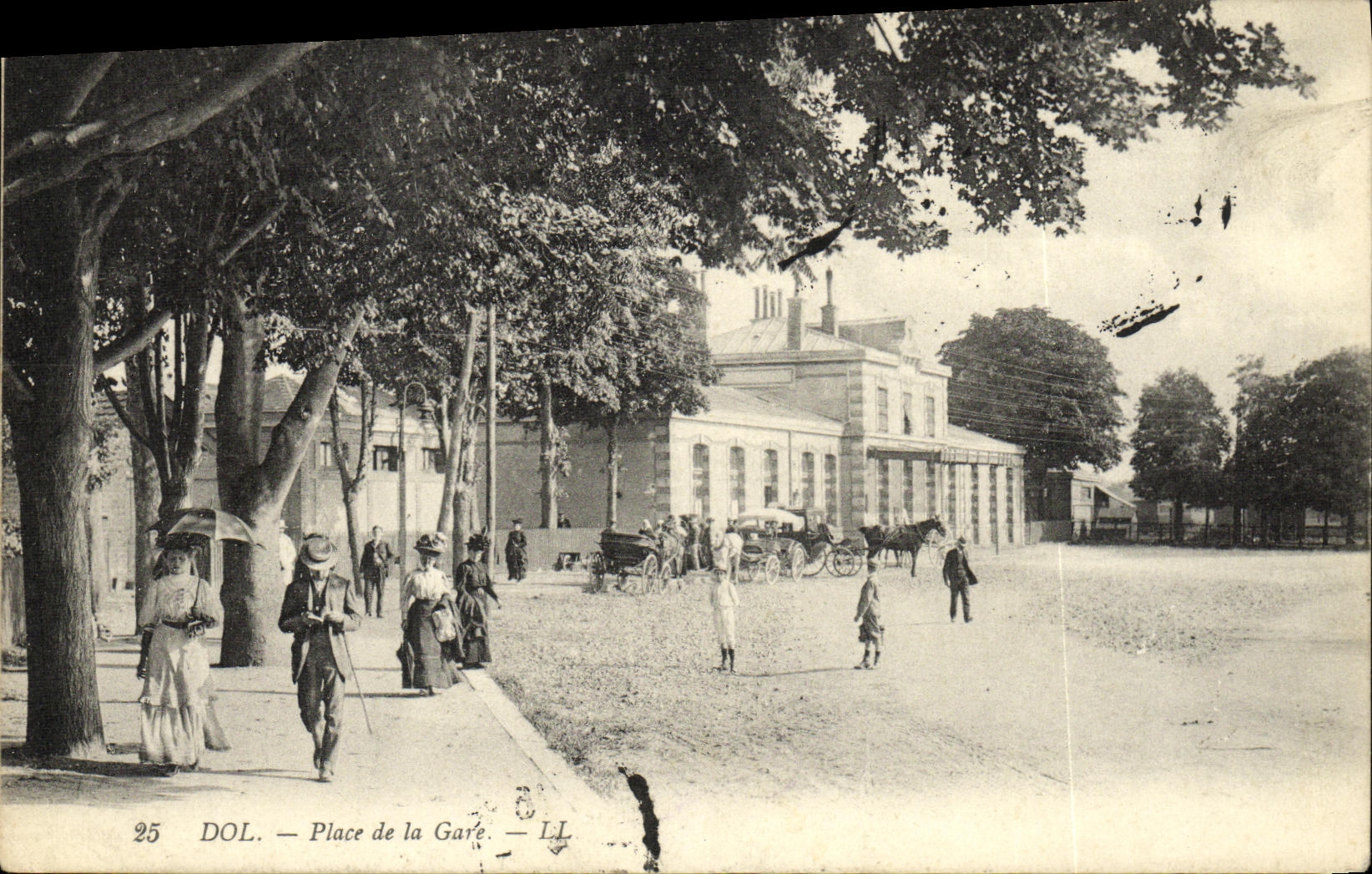 DOL. — Plaza de la Estación. — LL - Anverso