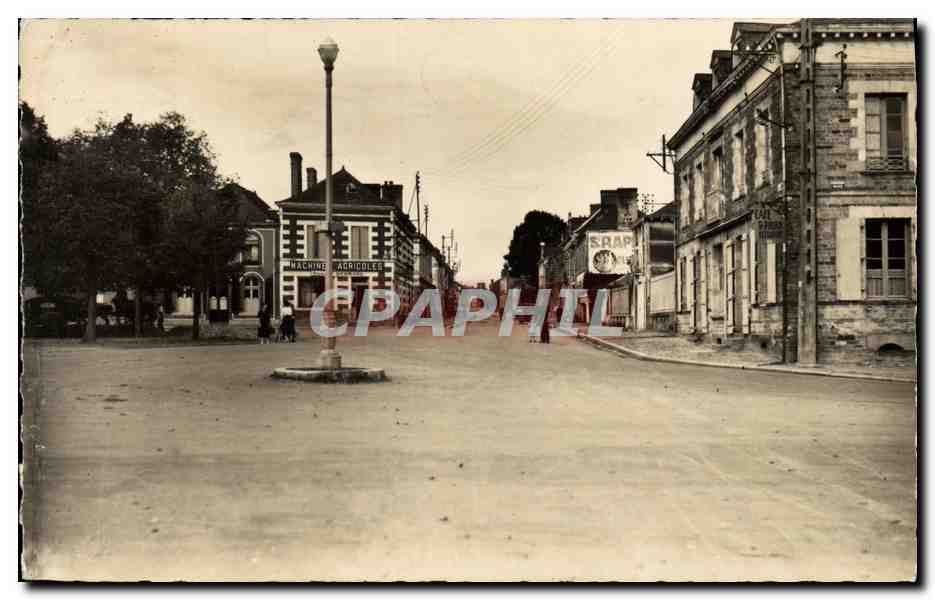 Place centrale d'un village — éditeur Édition Désert — n°35