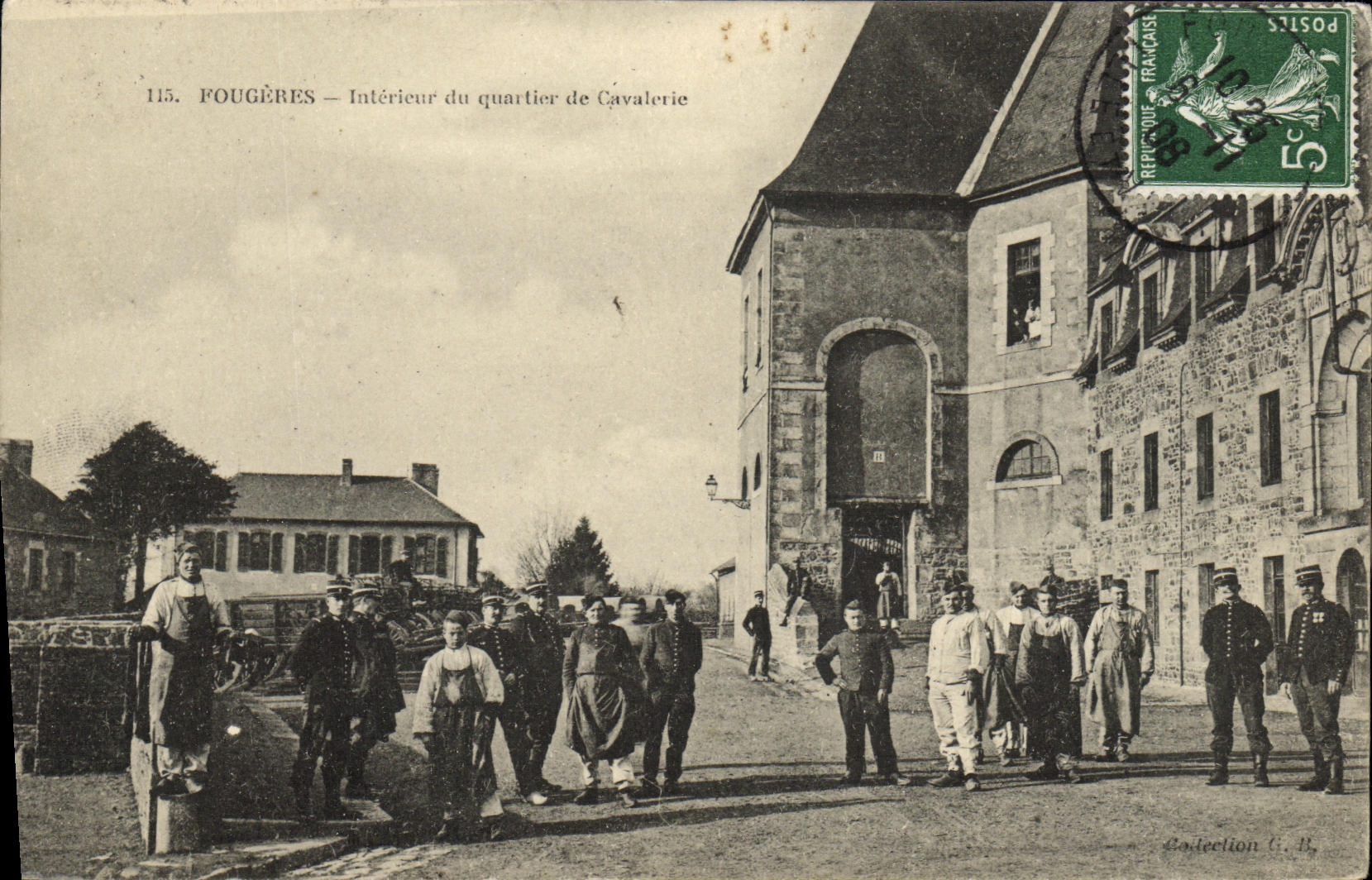 Fougères — Intérieur du quartier de Cavalerie — Collection G. B.