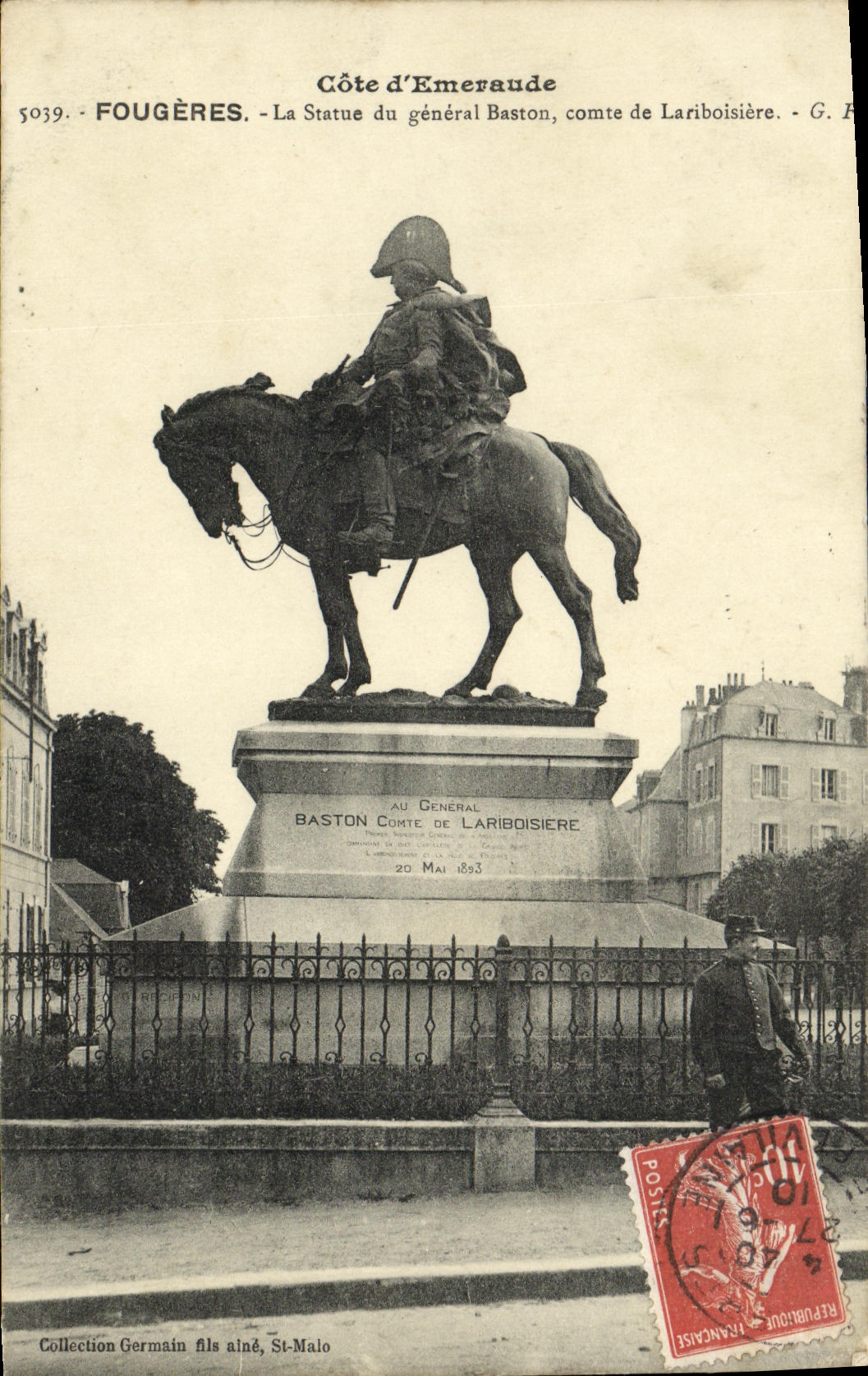 Fougères - La Statue du général Baston, comte de Lariboisière — G. F. - Collection Germain fils, St-Malo