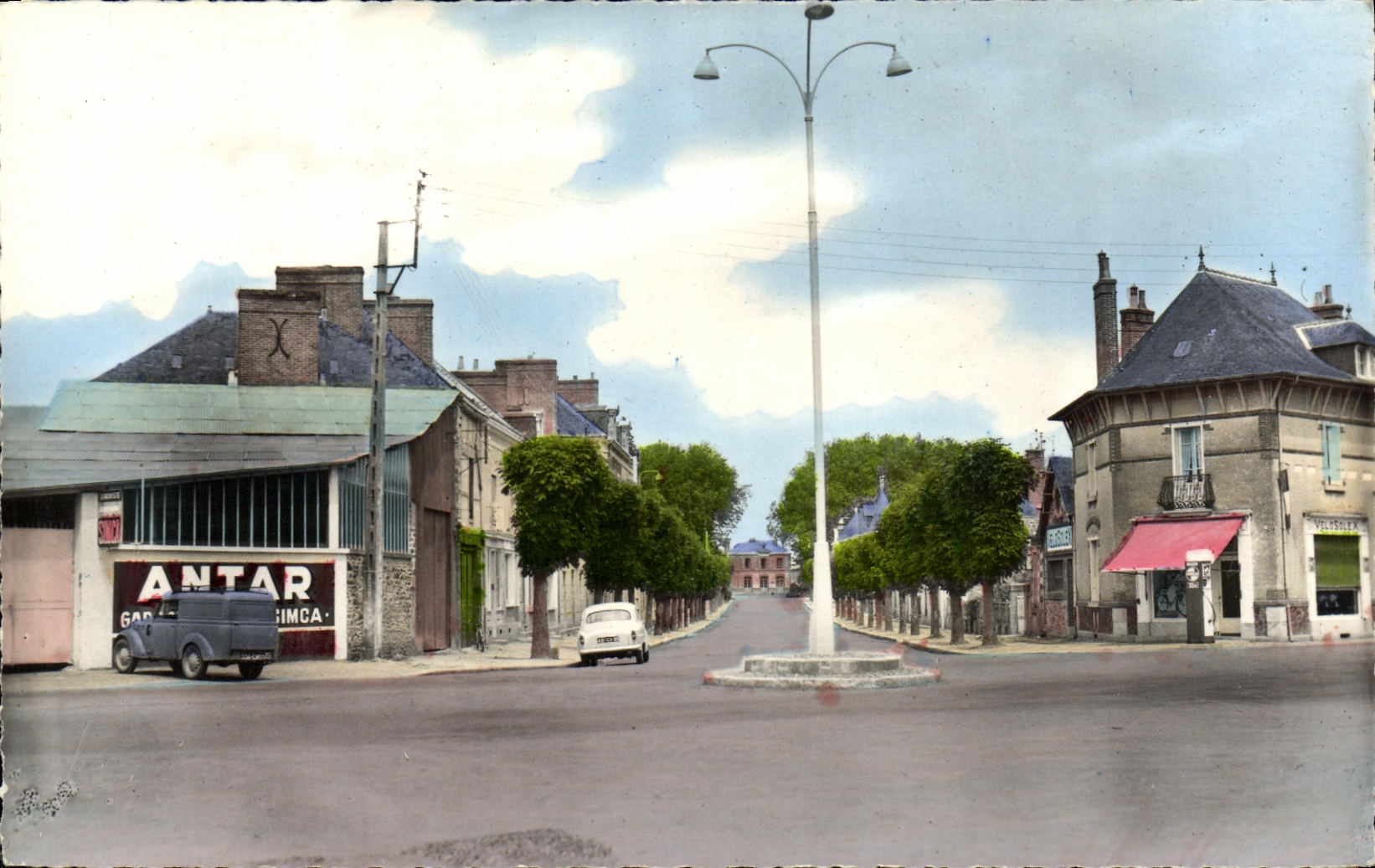 Avenue Général-Leclerc — La Guerche-de-Bretagne — Éditions Gaby