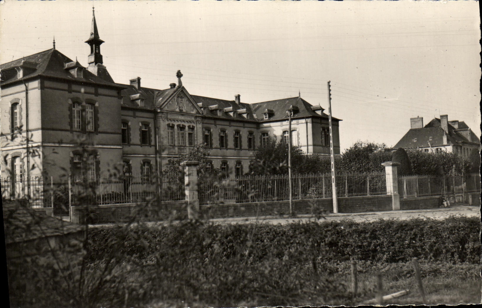 La Guerche-de-Bretagne — Hôpital-Hospice et l'Orphelinat — Édition Désert