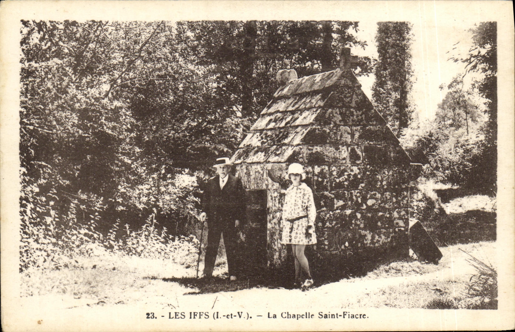 CPA Les Iffs La Chapelle Saint Fiacre