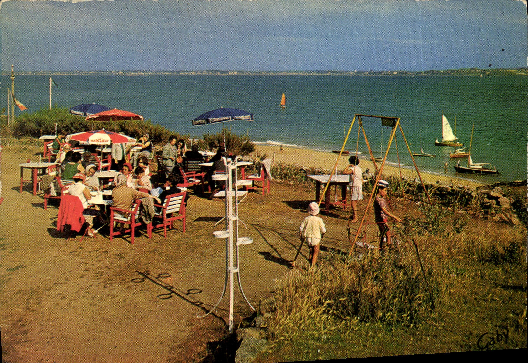 Ile Cézembre — Hôtel-Restaurant 'Le Repaire des Corsaires' — terrasse et vue vers Saint-Malo — Éditeur Gaby