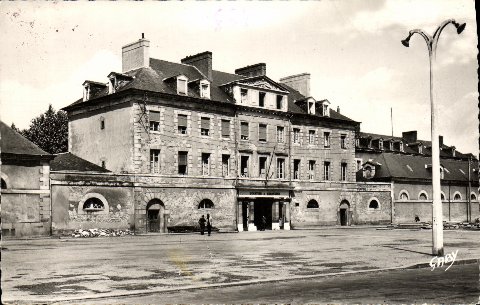 La Caserne Colombier — Rennes (Ille-et-Vilaine) — Éditions Gaby
