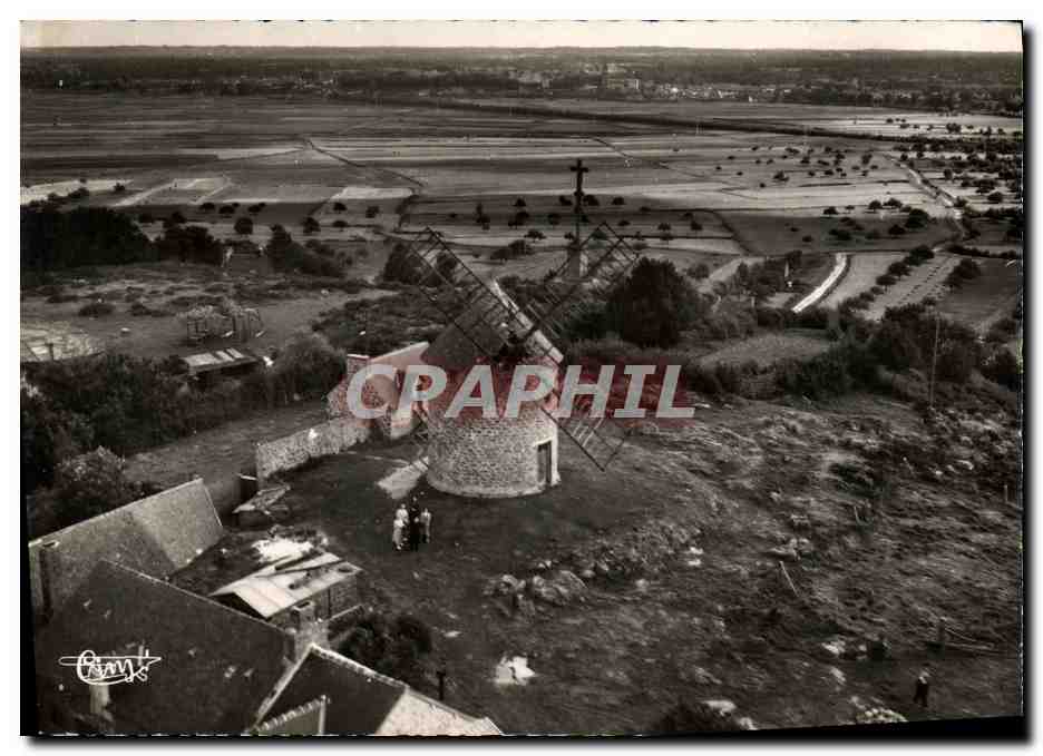 Mont-Dol (Il-et-V.) — Vue aérienne — Le Moulin et le Calvaire — Éditions Adriennes Camblier, Mâcon