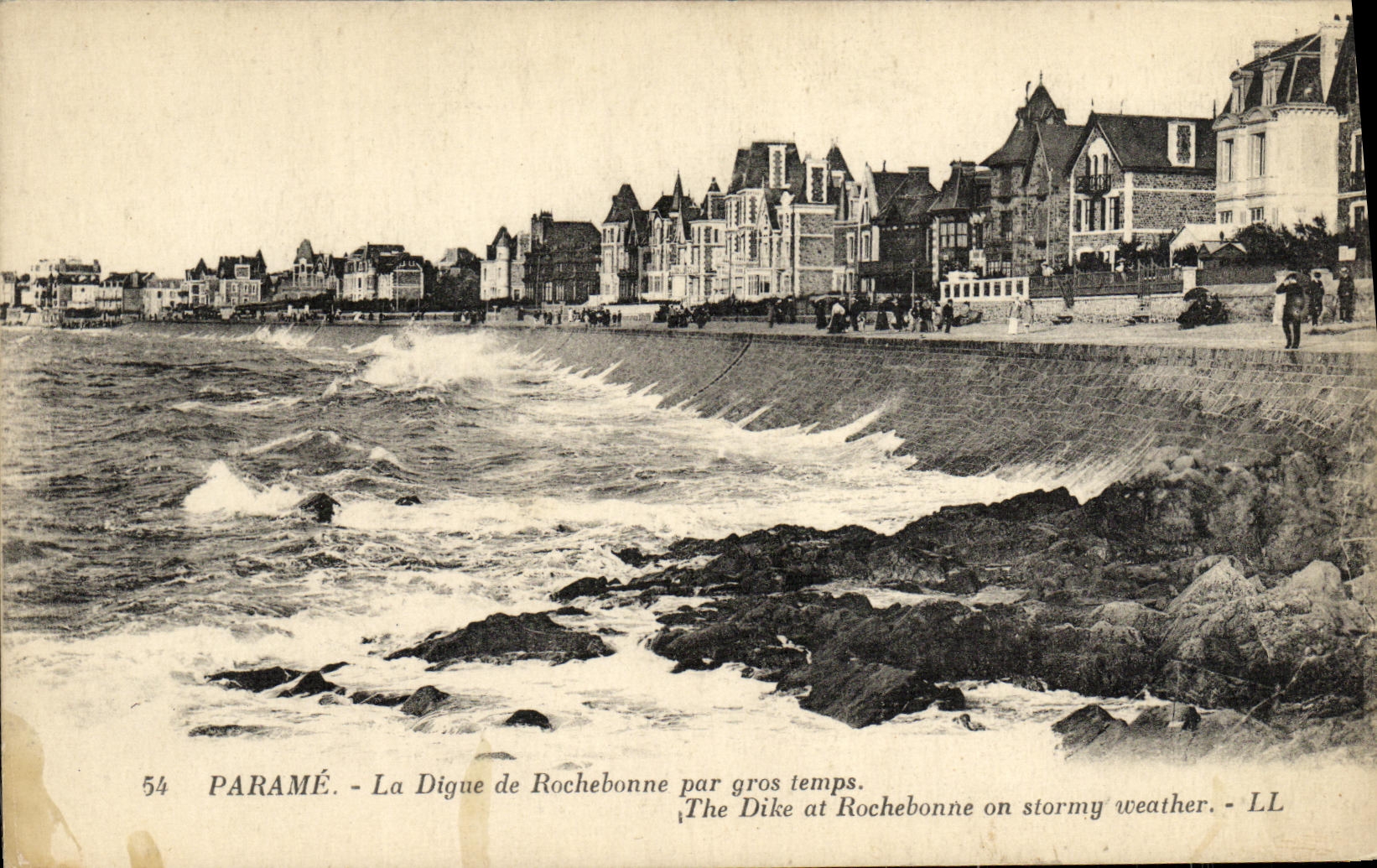 Paramé - La Digue de Rochebonne par gros temps — LL, n°54