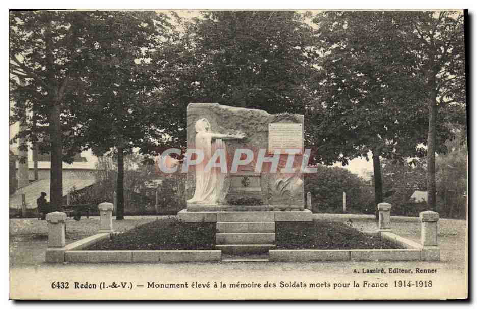 CPA Redon Monument eleve a la memoire des Soldats morts pour la France Militaria