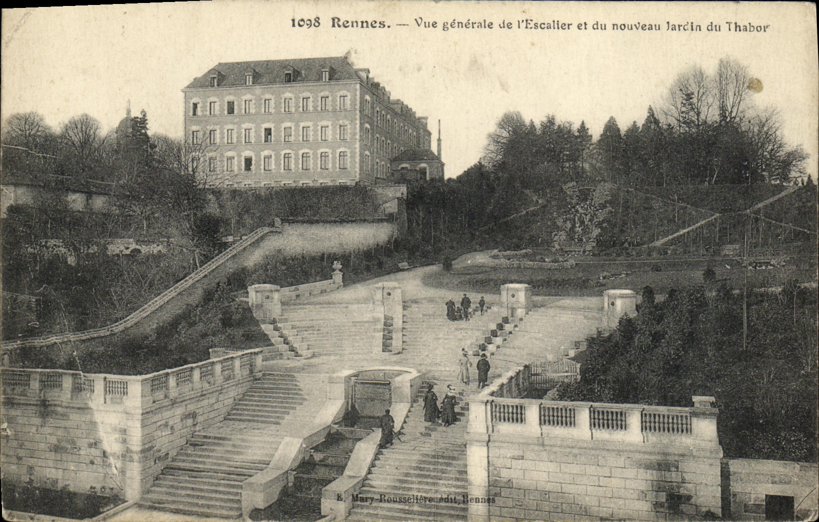 Rennes — Vue générale de l'Escalier et du nouveau Jardin du Thabor — E. Mary Roussellière, Rennes
