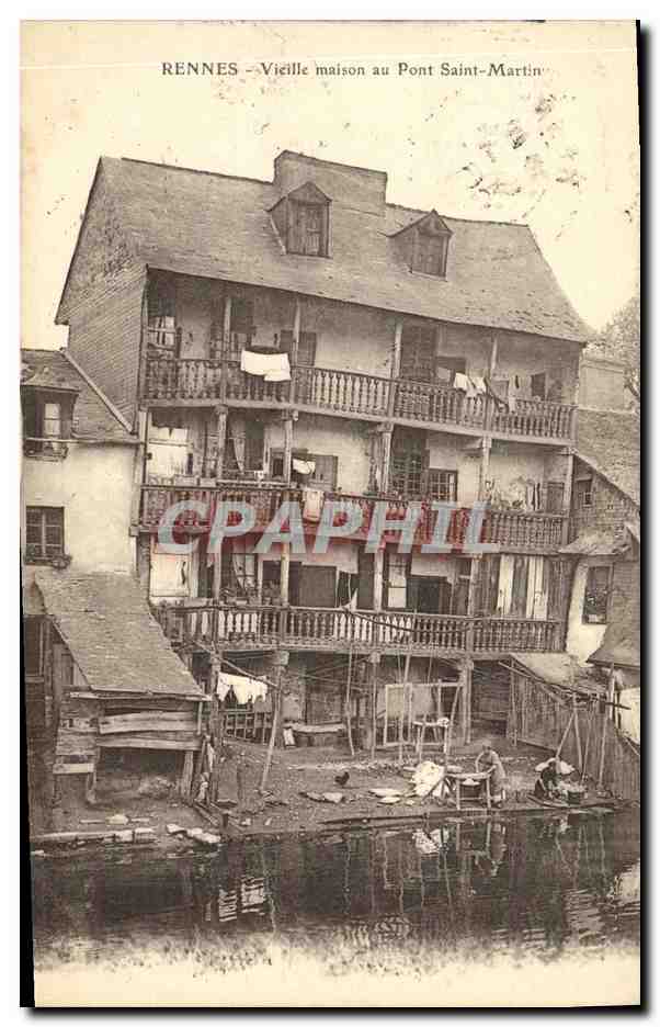 Rennes - Vieille maison au Pont Saint-Martin — éditeur non visible