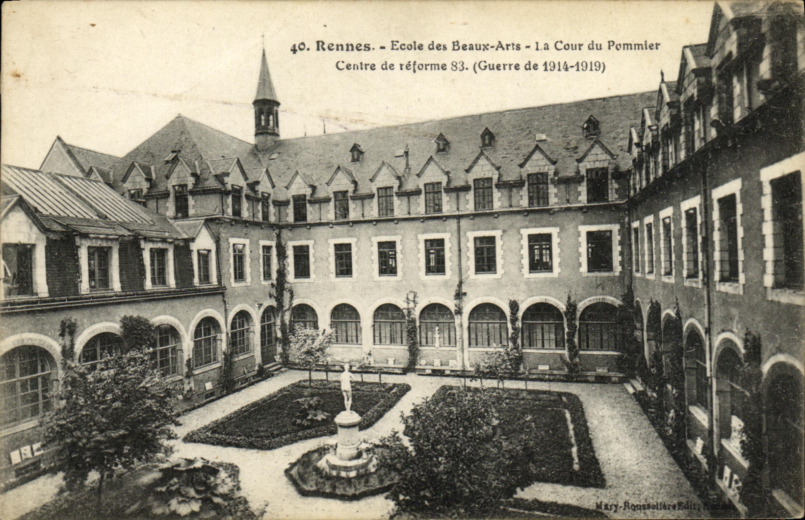 CPA Rennes Ecole des Beaux Arts La Cour du Pommier Centre de reforme
