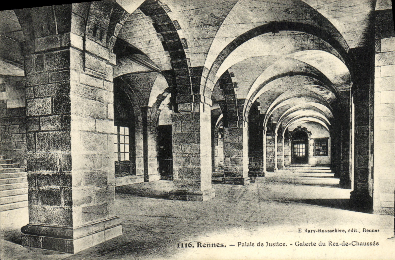 Rennes — Palais de Justice — Galerie du Rez-de-Chaussée — E. Mary-Rousselière, édit., Rennes