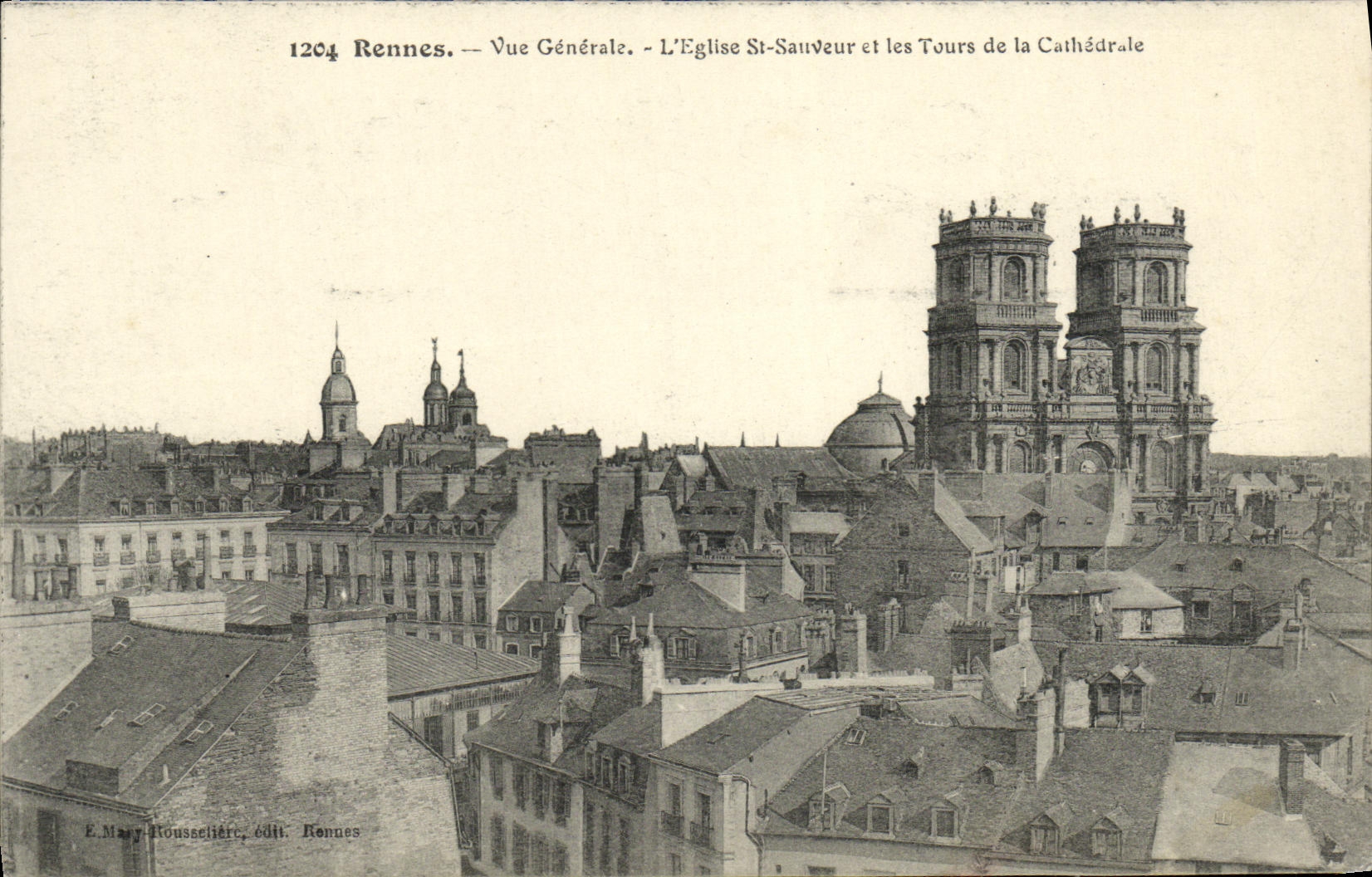 CPA Rennes Vue Generale L Eglise St Sanveur et les Tour de la Cathedrale