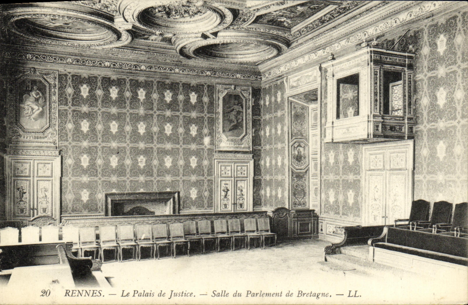 Rennes — Le Palais de Justice — Salle du Parlement de Bretagne — LL.