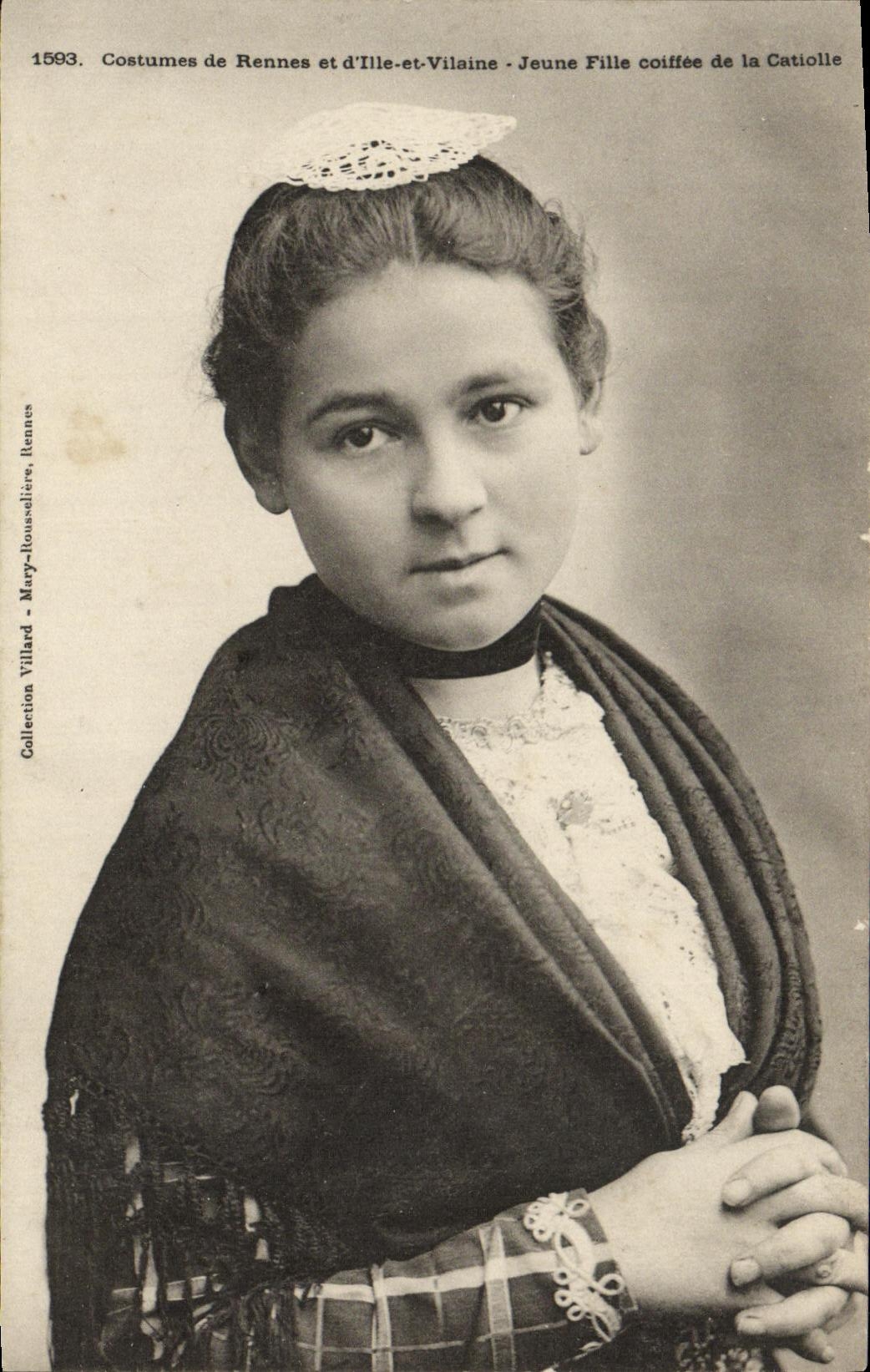 Costumes de Rennes et d'Ille-et-Vilaine - Jeune Fille coiffée de la Catiolle — Mary-Rousadière, Rennes