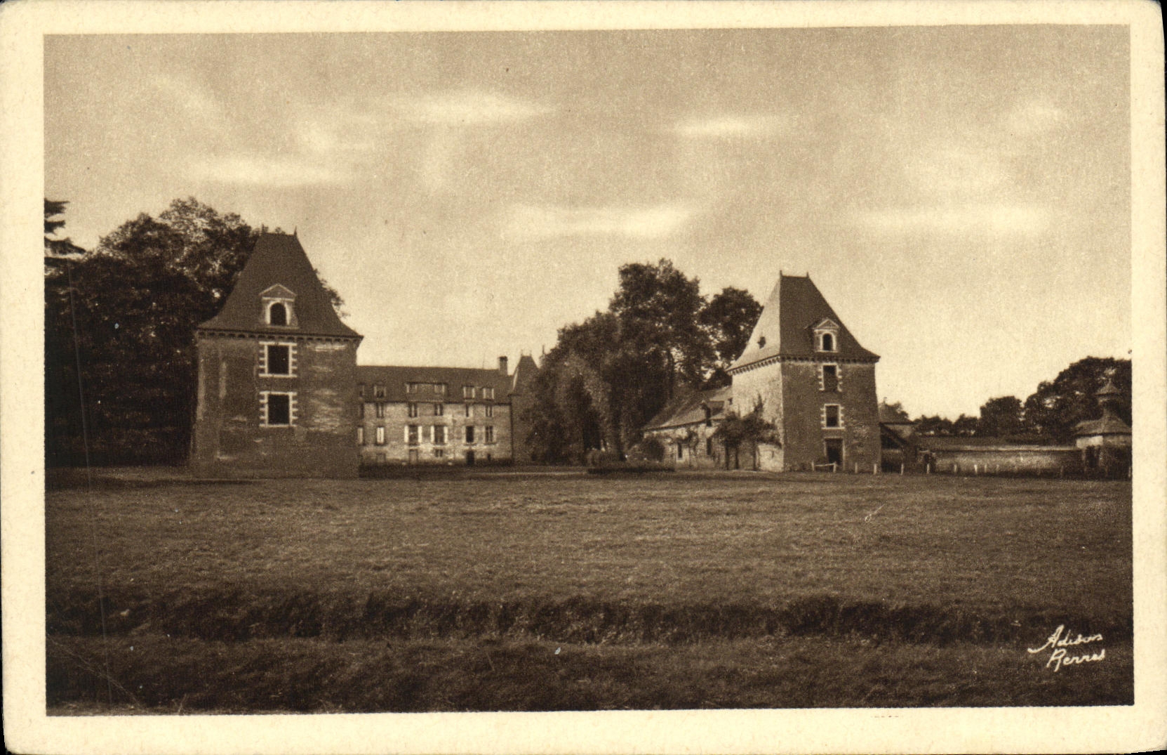 Schloss Freslonnière — Le Rheu (Ille-et-V.) — Photo Adolphe Rennes
