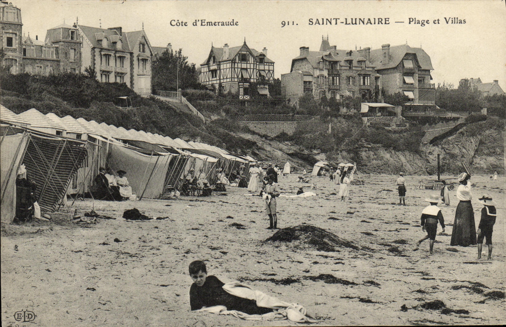 Saint-Lunaire — Plage et Villas — Côte d'Émeraude, n°911