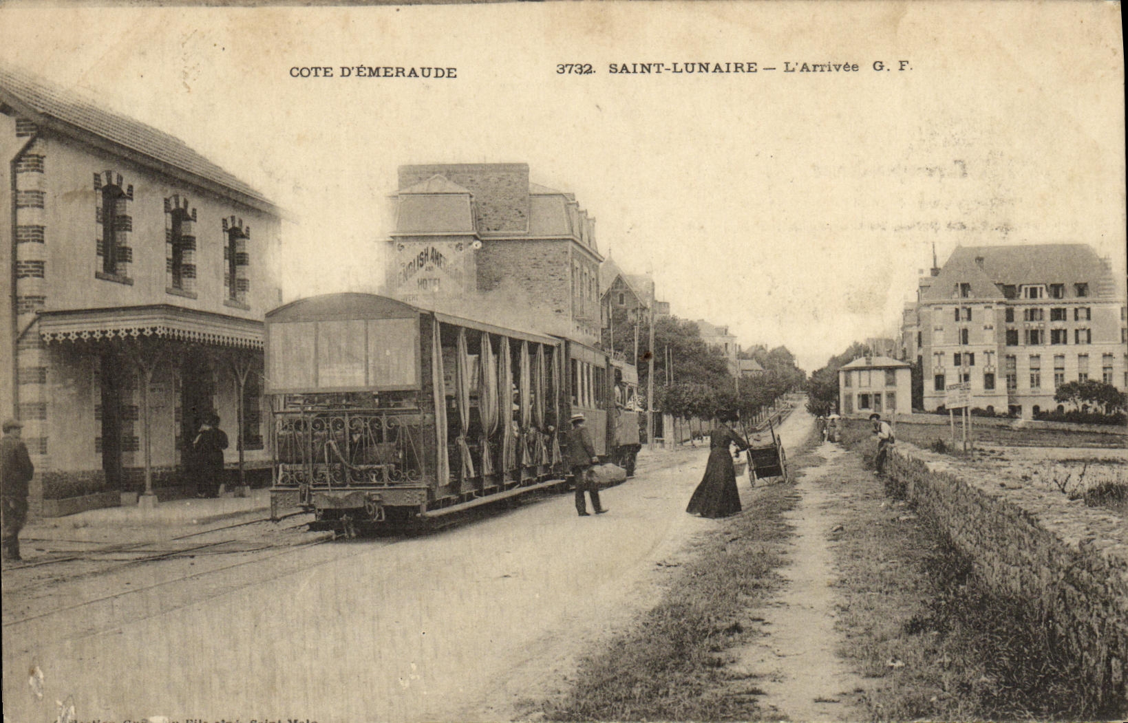 Saint-Lunaire — L'Arrivée G.F. — Cote d'Émeraude, n°3732 - Anverso