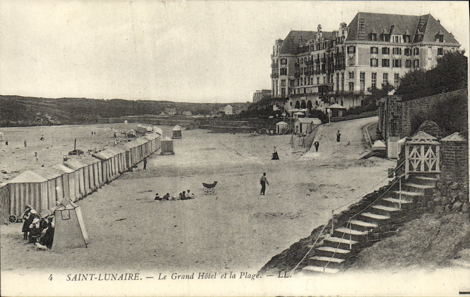 Saint-Lunaire — Le Grand Hôtel et la Plage — LL.