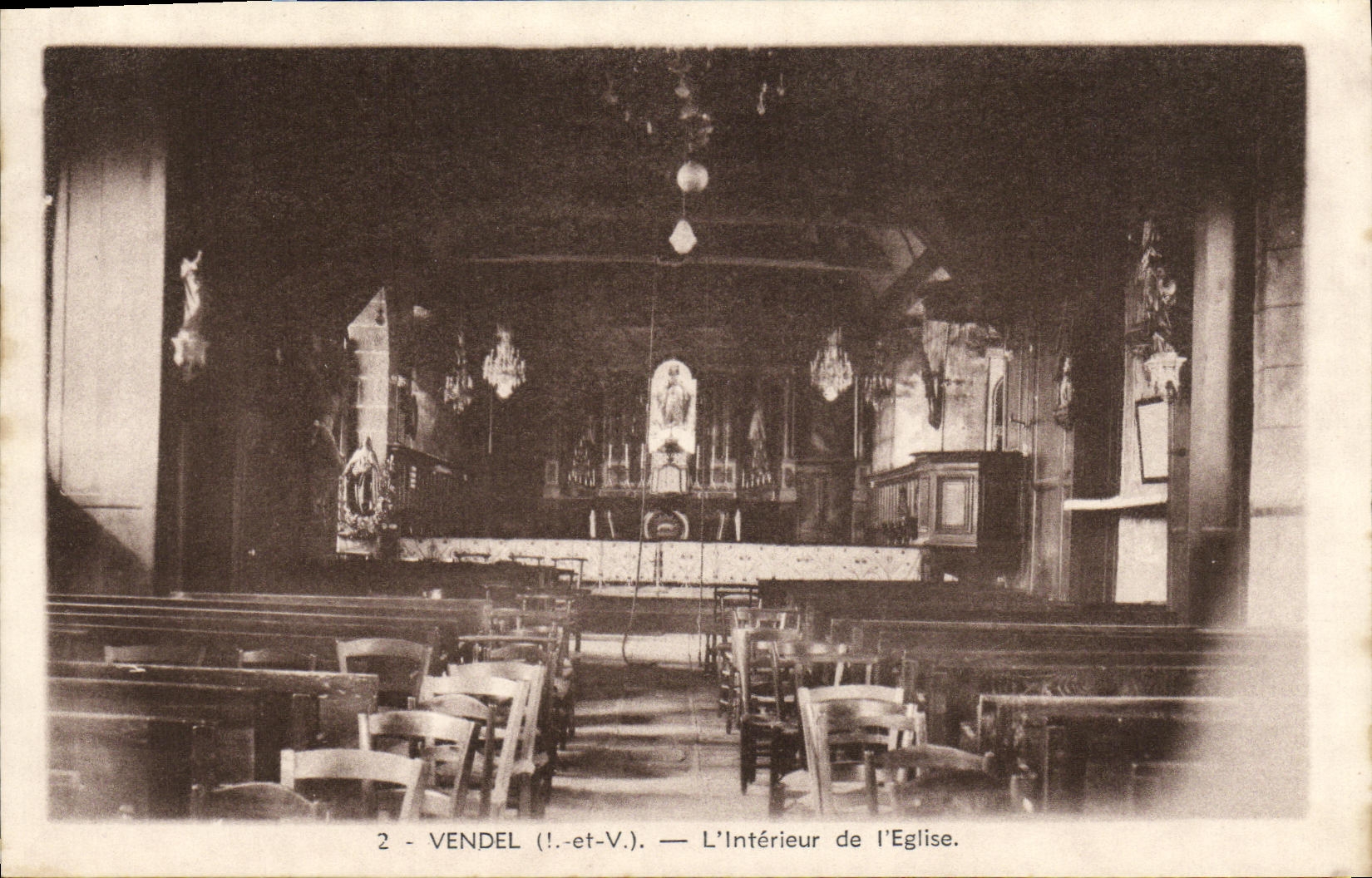 Vendel (I.-et-V.) — L'Intérieur de l'Église.