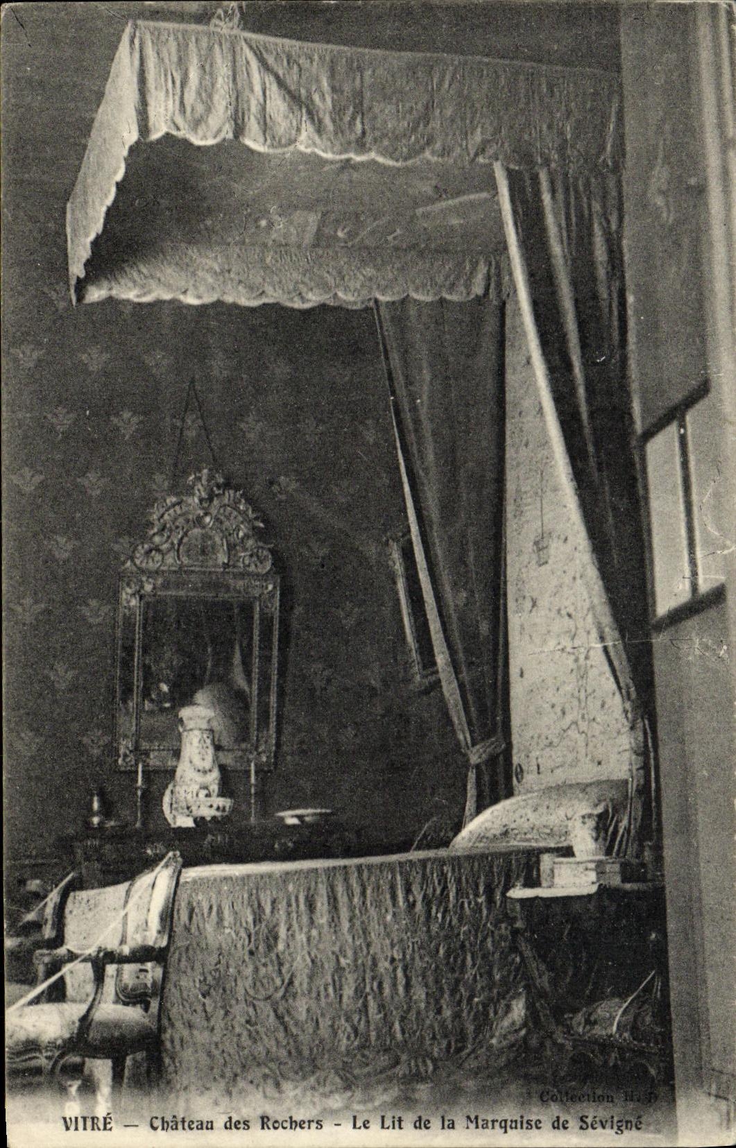 Vitré — Château des Rochers — Le Lit de la Marquise de Sévigné — Collection H.P.