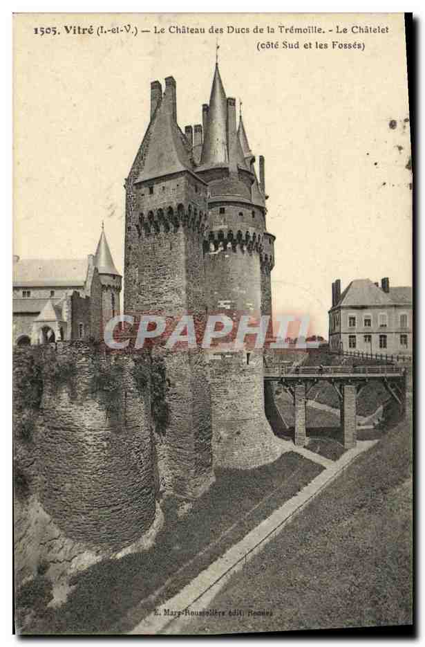 Vitré (Il-et-V.) — Le Château des Ducs de la Trémoille — côté Sud et les Fossés — E. Mary-Rousseillier édit. Beaune